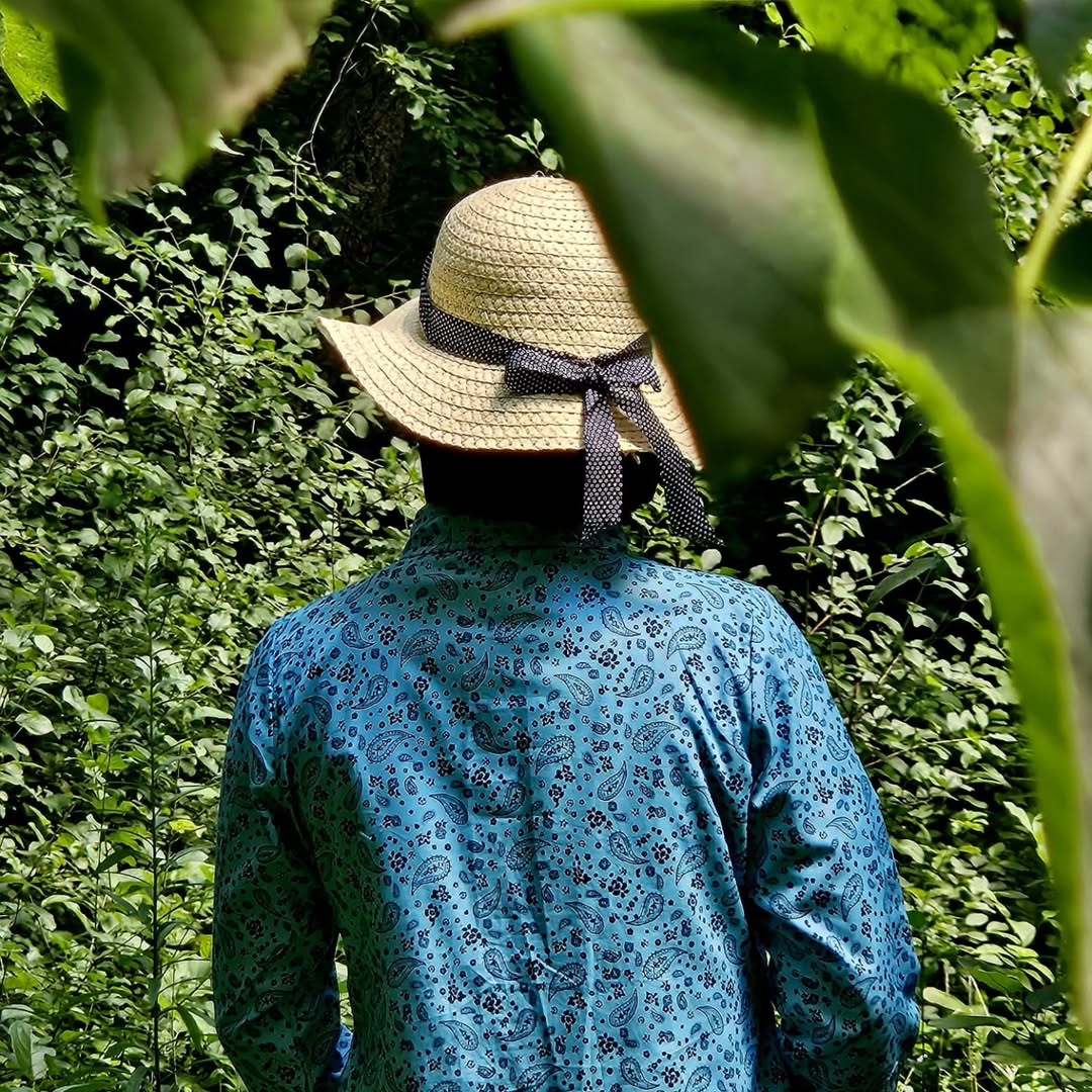 Paisley Breeze Maxi: Soft Cotton Dress with Blue and Black Paisley Pattern for Effortless Style