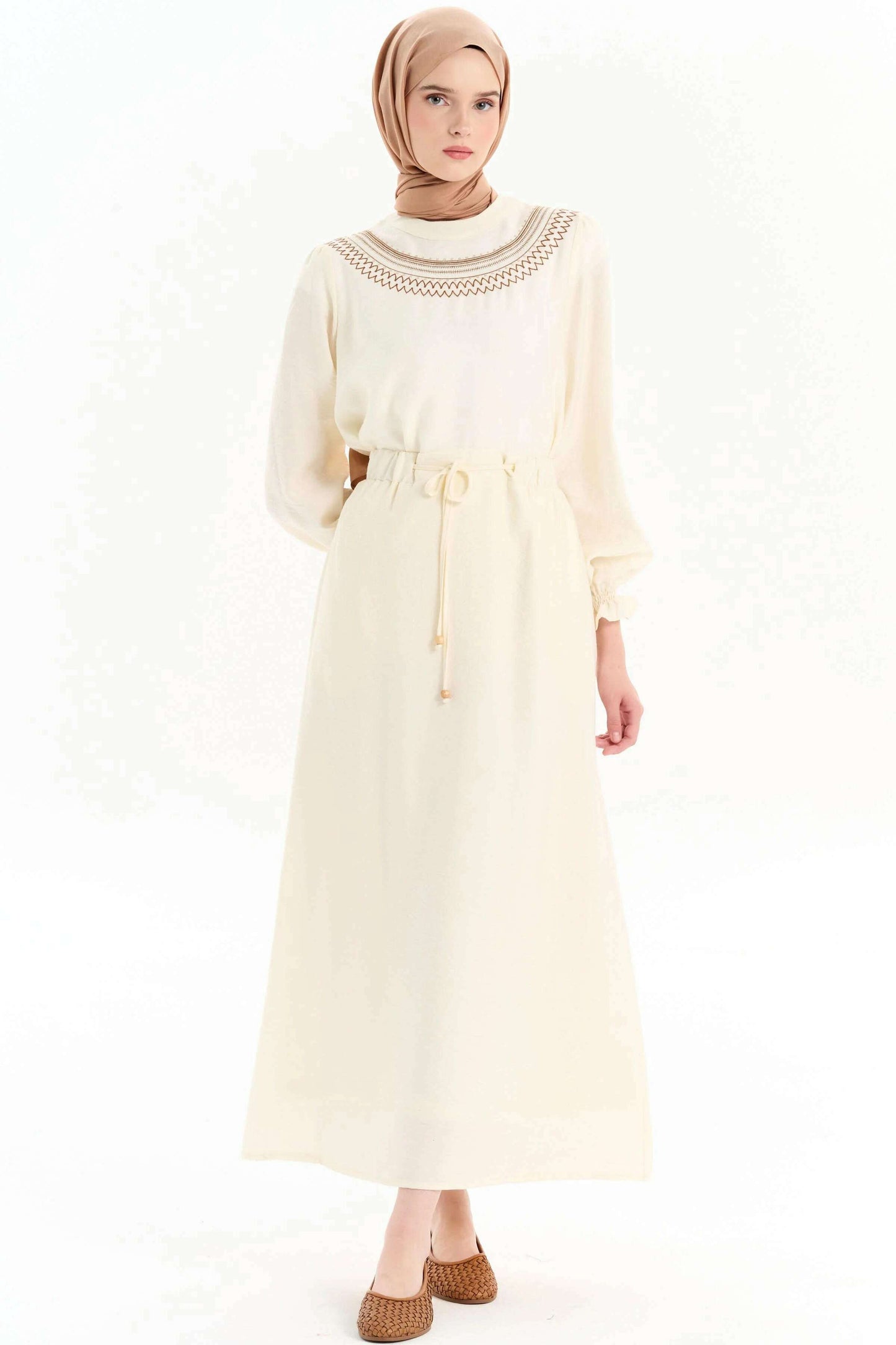 Emerald Raiment Blouse | Skirt Embroidered Detailed Blouse Skirt Set Cream - bf-discount-20 FW '24